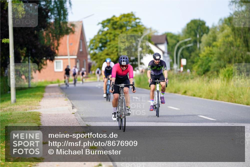 31.08.2025 - Elbe Triathlon Hamburg Michael Burmester http://msf.ph/oto/8676909 31.08.2025 10:26:02 Radfahren 768, 806, 1020, 1082 meine-sportfotos.de