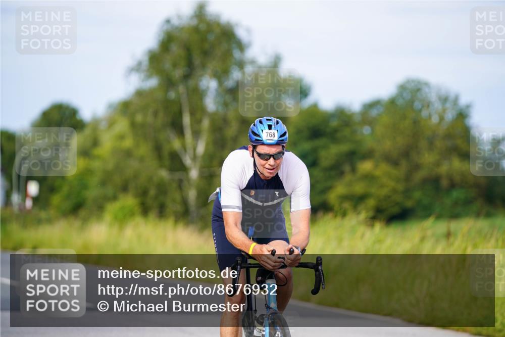 31.08.2025 - Elbe Triathlon Hamburg Michael Burmester http://msf.ph/oto/8676932 31.08.2025 10:26:06 Radfahren 768, 806, 1022, 1082 meine-sportfotos.de