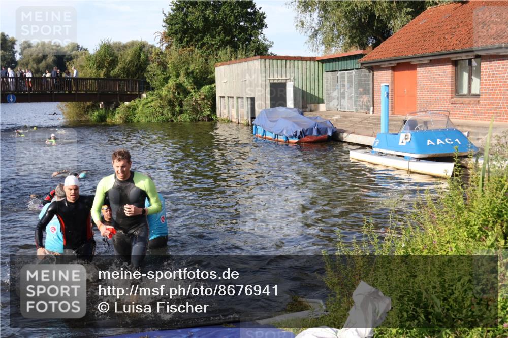 31.08.2025 - Elbe Triathlon Hamburg Luisa Fischer http://msf.ph/oto/8676941 31.08.2025 09:12:03 Schwimmen 477, 525, 568, 626 meine-sportfotos.de