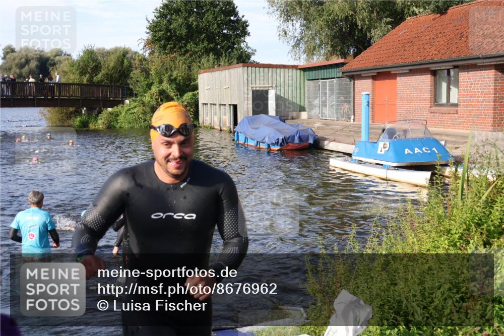 31.08.2025 - Elbe Triathlon Hamburg Luisa Fischer http://msf.ph/oto/8676962 31.08.2025 09:12:11 Schwimmen 525, 626, 639 meine-sportfotos.de