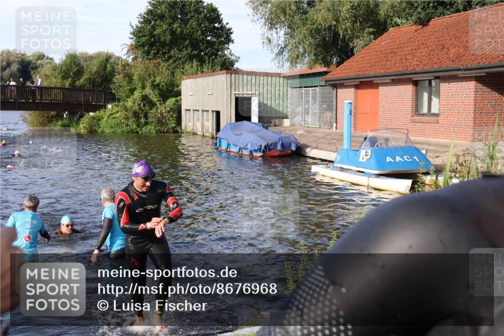 31.08.2025 - Elbe Triathlon Hamburg Luisa Fischer http://msf.ph/oto/8676968 31.08.2025 09:12:12 Schwimmen 525, 626, 639 meine-sportfotos.de