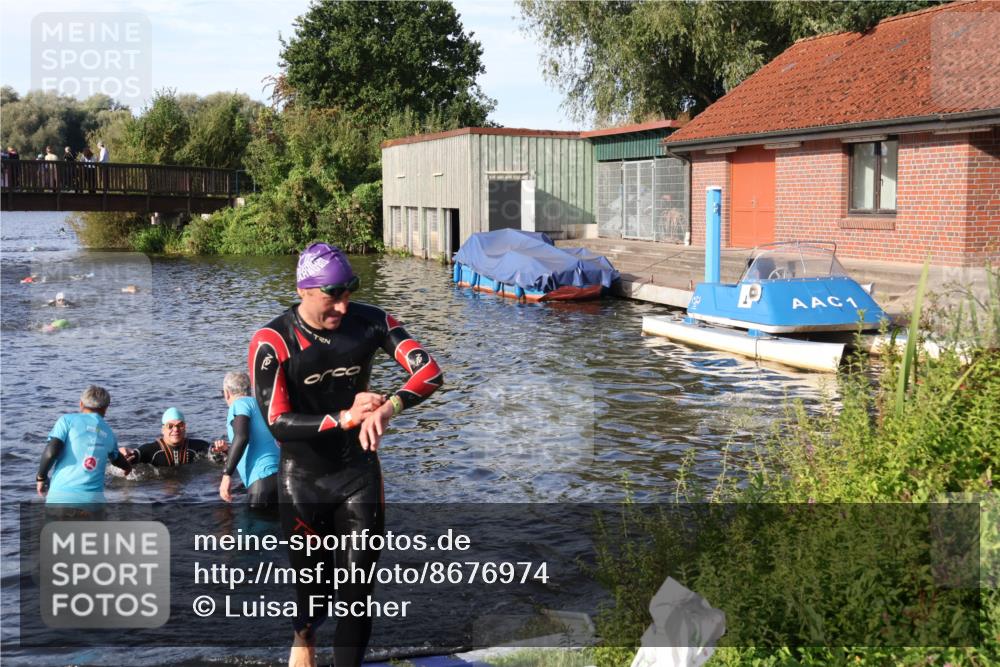 31.08.2025 - Elbe Triathlon Hamburg Luisa Fischer http://msf.ph/oto/8676974 31.08.2025 09:12:13 Schwimmen 525, 626, 639 meine-sportfotos.de