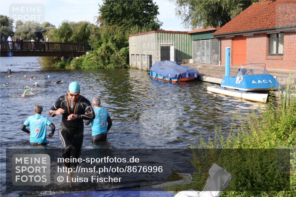 31.08.2025 - Elbe Triathlon Hamburg Luisa Fischer http://msf.ph/oto/8676996 31.08.2025 09:12:17 Schwimmen 626, 639 meine-sportfotos.de