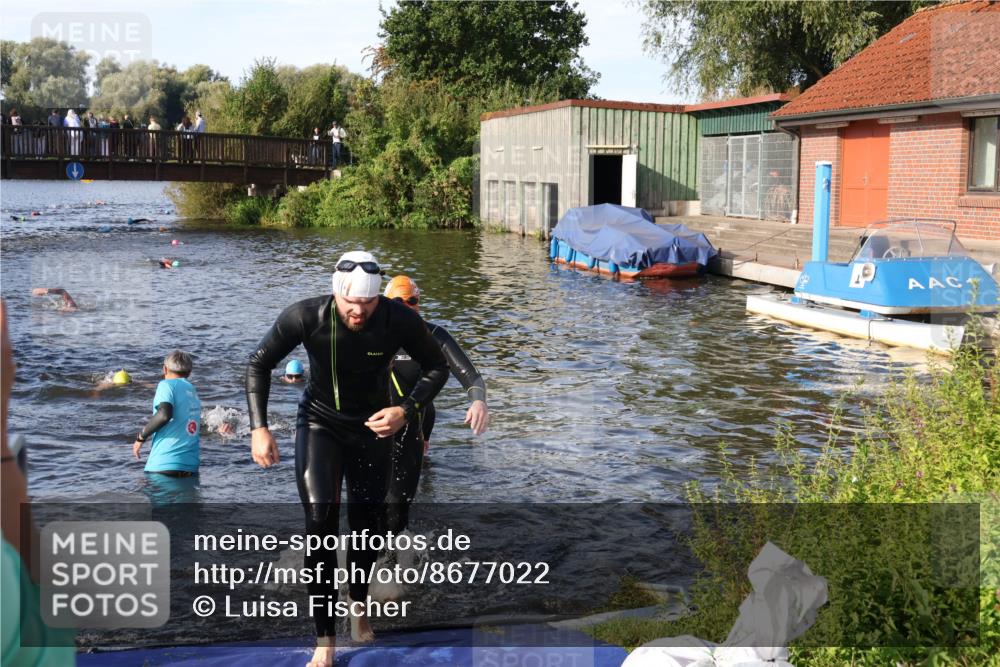 31.08.2025 - Elbe Triathlon Hamburg Luisa Fischer http://msf.ph/oto/8677022 31.08.2025 09:12:49 Schwimmen 461, 566, 627, 642, 643 meine-sportfotos.de