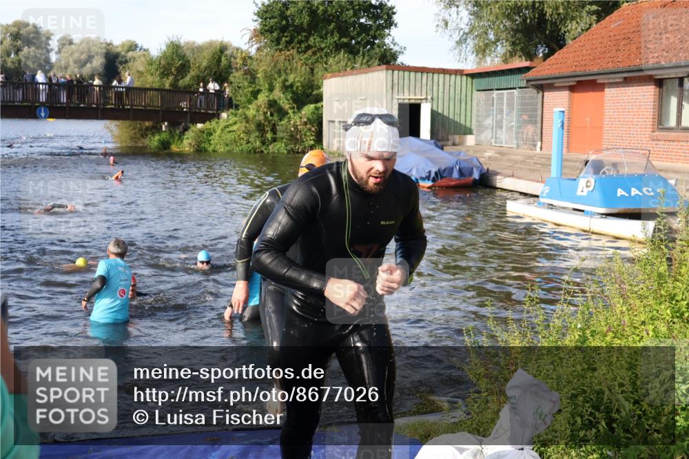 31.08.2025 - Elbe Triathlon Hamburg Luisa Fischer http://msf.ph/oto/8677026 31.08.2025 09:12:50 Schwimmen 461, 566, 615, 627, 642, 643 meine-sportfotos.de