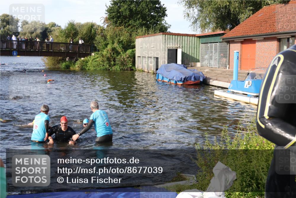 31.08.2025 - Elbe Triathlon Hamburg Luisa Fischer http://msf.ph/oto/8677039 31.08.2025 09:12:52 Schwimmen 461, 566, 615, 627, 642 meine-sportfotos.de