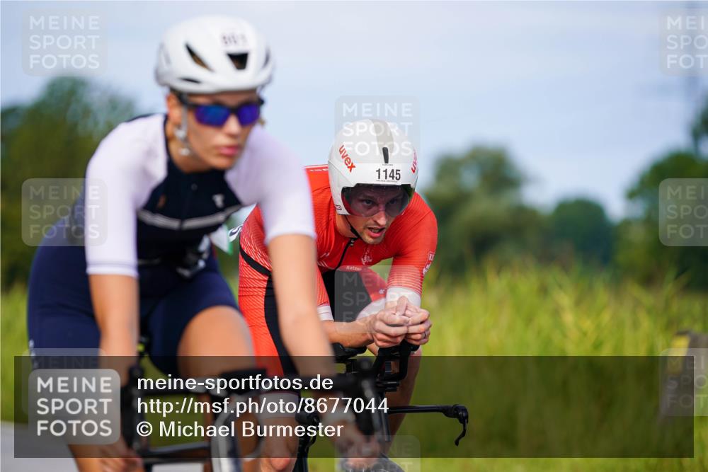 31.08.2025 - Elbe Triathlon Hamburg Michael Burmester http://msf.ph/oto/8677044 31.08.2025 10:26:49 Radfahren 801, 840, 987, 1145 meine-sportfotos.de