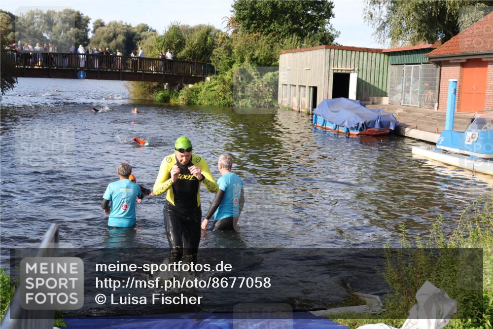 31.08.2025 - Elbe Triathlon Hamburg Luisa Fischer http://msf.ph/oto/8677058 31.08.2025 09:13:02 Schwimmen 579, 615, 623, 627 meine-sportfotos.de