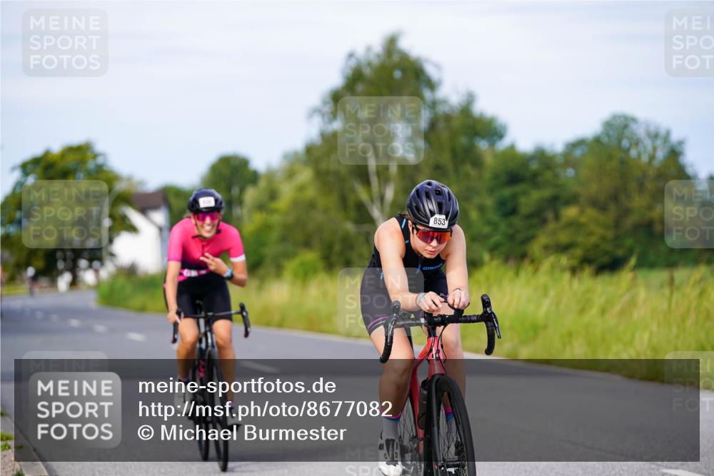 31.08.2025 - Elbe Triathlon Hamburg Michael Burmester http://msf.ph/oto/8677082 31.08.2025 10:27:01 Radfahren 830, 853, 992, 993 meine-sportfotos.de