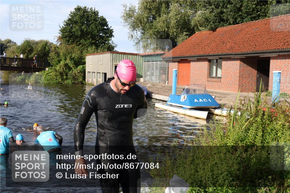31.08.2025 - Elbe Triathlon Hamburg Luisa Fischer http://msf.ph/oto/8677084 31.08.2025 09:13:36 Schwimmen 558, 624, 753 meine-sportfotos.de
