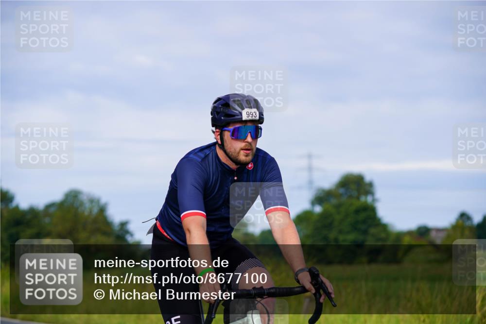 31.08.2025 - Elbe Triathlon Hamburg Michael Burmester http://msf.ph/oto/8677100 31.08.2025 10:27:07 Radfahren 882, 993 meine-sportfotos.de