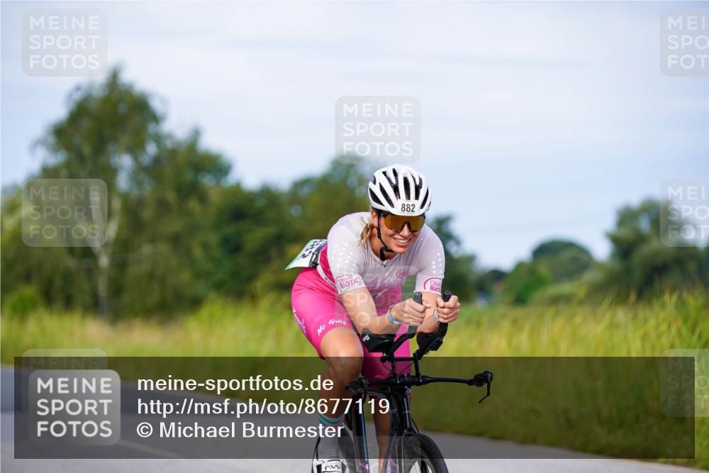 31.08.2025 - Elbe Triathlon Hamburg Michael Burmester http://msf.ph/oto/8677119 31.08.2025 10:27:13 Radfahren 882, 1013, 1027, 1105 meine-sportfotos.de