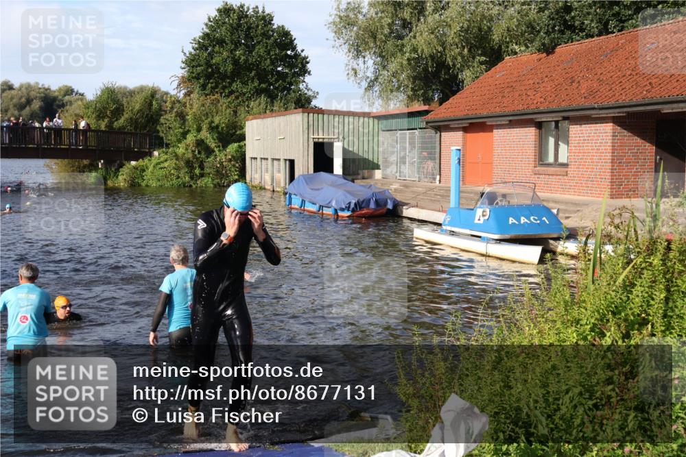 31.08.2025 - Elbe Triathlon Hamburg Luisa Fischer http://msf.ph/oto/8677131 31.08.2025 09:14:11 Schwimmen 563, 597, 608, 638, 659 meine-sportfotos.de