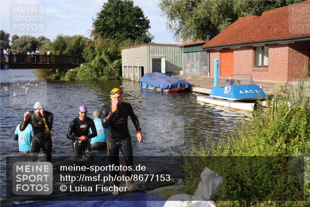 31.08.2025 - Elbe Triathlon Hamburg Luisa Fischer http://msf.ph/oto/8677153 31.08.2025 09:14:17 Schwimmen 597, 601, 638, 659 meine-sportfotos.de