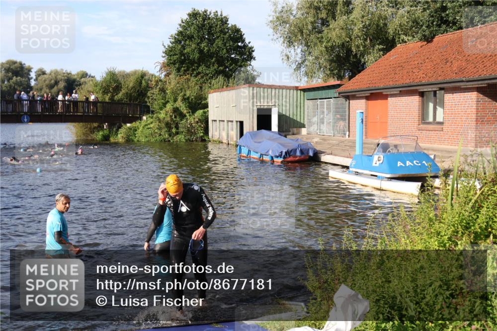 31.08.2025 - Elbe Triathlon Hamburg Luisa Fischer http://msf.ph/oto/8677181 31.08.2025 09:14:23 Schwimmen 597, 601, 638 meine-sportfotos.de