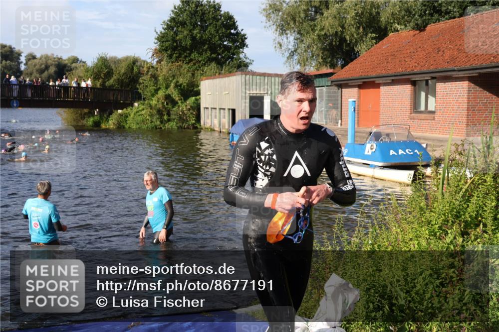 31.08.2025 - Elbe Triathlon Hamburg Luisa Fischer http://msf.ph/oto/8677191 31.08.2025 09:14:25 Schwimmen 601 meine-sportfotos.de