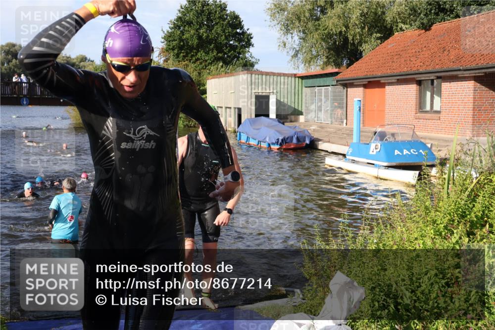 31.08.2025 - Elbe Triathlon Hamburg Luisa Fischer http://msf.ph/oto/8677214 31.08.2025 09:14:50 Schwimmen 427, 629, 715, 724, 746 meine-sportfotos.de
