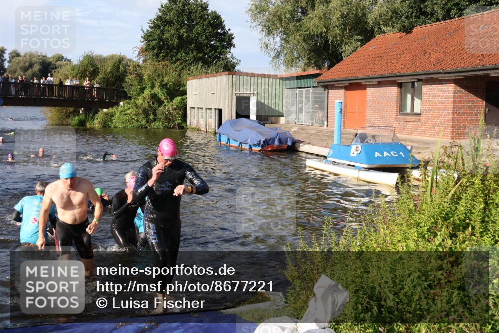 31.08.2025 - Elbe Triathlon Hamburg Luisa Fischer http://msf.ph/oto/8677221 31.08.2025 09:14:55 Schwimmen 427, 466, 605, 610, 715, 716, 724, 728 meine-sportfotos.de
