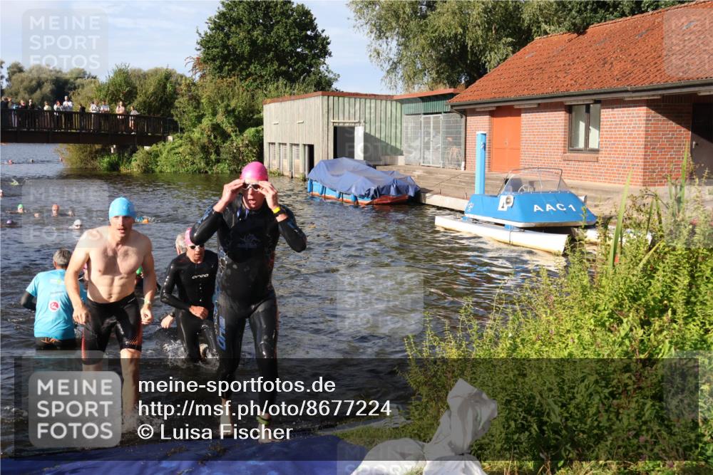 31.08.2025 - Elbe Triathlon Hamburg Luisa Fischer http://msf.ph/oto/8677224 31.08.2025 09:14:55 Schwimmen 427, 466, 605, 610, 715, 716, 724, 728 meine-sportfotos.de