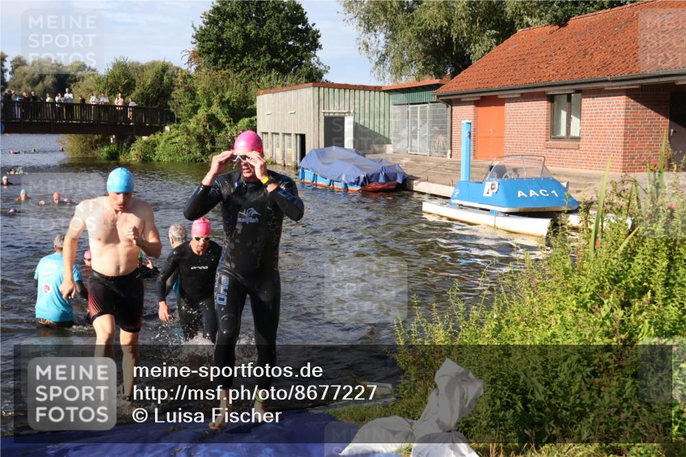 31.08.2025 - Elbe Triathlon Hamburg Luisa Fischer http://msf.ph/oto/8677227 31.08.2025 09:14:56 Schwimmen 427, 466, 605, 610, 715, 716, 724, 728 meine-sportfotos.de