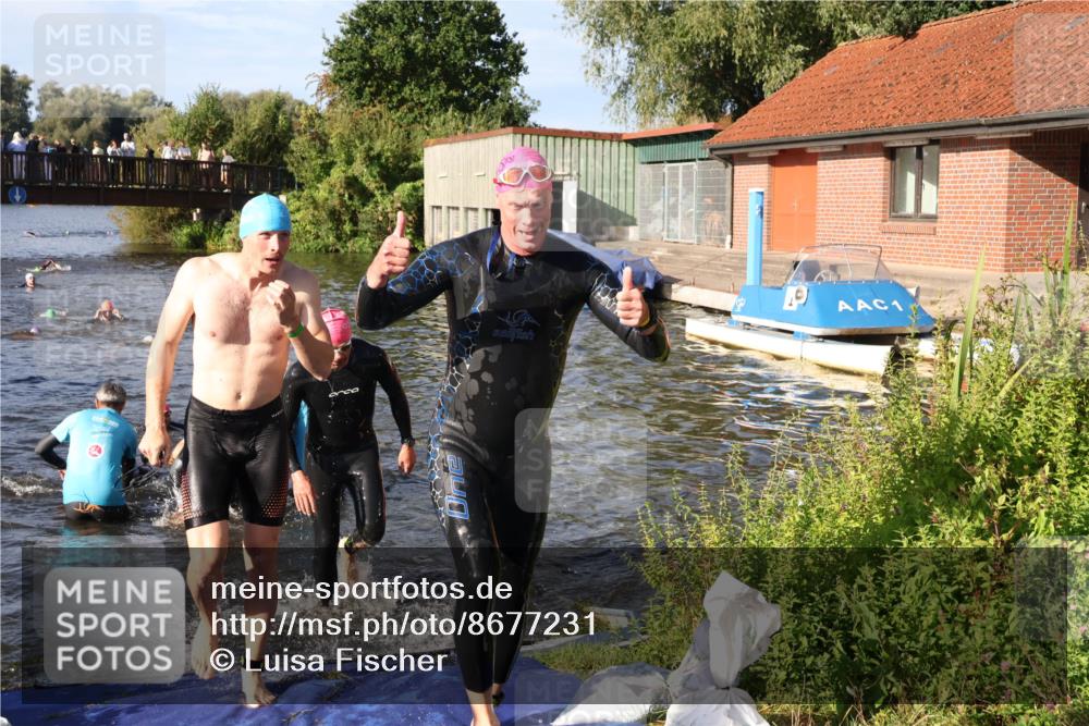 31.08.2025 - Elbe Triathlon Hamburg Luisa Fischer http://msf.ph/oto/8677231 31.08.2025 09:14:57 Schwimmen 427, 466, 605, 610, 715, 716, 724, 728 meine-sportfotos.de
