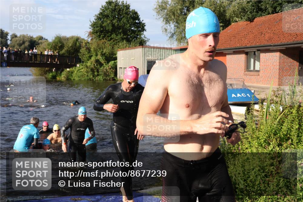 31.08.2025 - Elbe Triathlon Hamburg Luisa Fischer http://msf.ph/oto/8677239 31.08.2025 09:14:58 Schwimmen 427, 466, 605, 610, 715, 716, 724, 728 meine-sportfotos.de