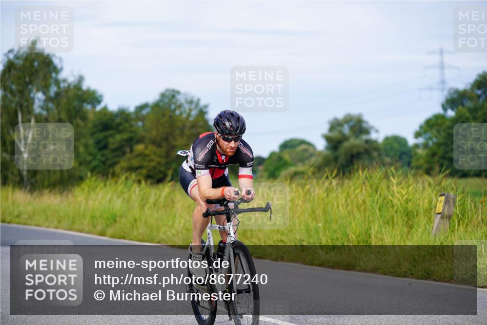 31.08.2025 - Elbe Triathlon Hamburg Michael Burmester http://msf.ph/oto/8677240 31.08.2025 10:27:52 Radfahren 401, 779, 1057, 1098, 1148 meine-sportfotos.de