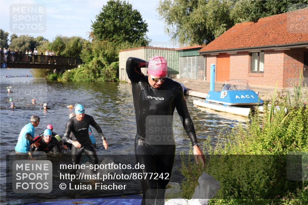 31.08.2025 - Elbe Triathlon Hamburg Luisa Fischer http://msf.ph/oto/8677242 31.08.2025 09:14:59 Schwimmen 427, 466, 605, 610, 715, 716, 724, 728 meine-sportfotos.de