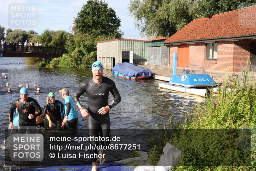 31.08.2025 - Elbe Triathlon Hamburg Luisa Fischer http://msf.ph/oto/8677251 31.08.2025 09:15:01 Schwimmen 427, 466, 605, 610, 715, 716, 724, 728 meine-sportfotos.de