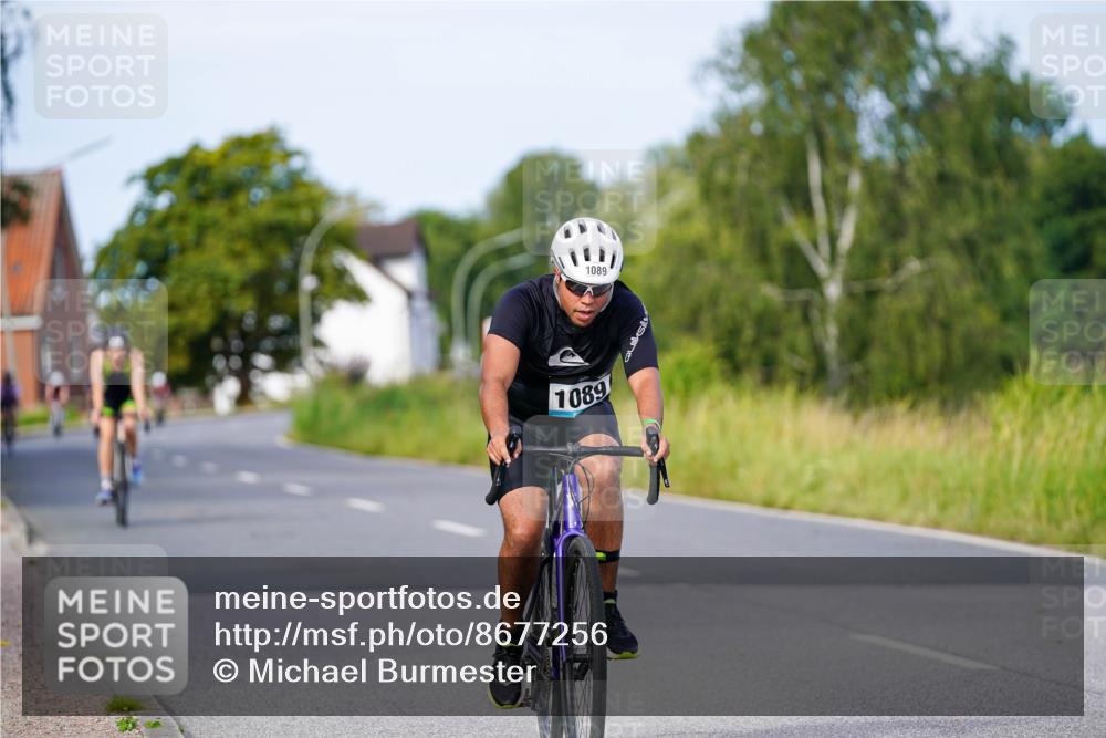 31.08.2025 - Elbe Triathlon Hamburg Michael Burmester http://msf.ph/oto/8677256 31.08.2025 10:28:01 Radfahren 809, 1089 meine-sportfotos.de