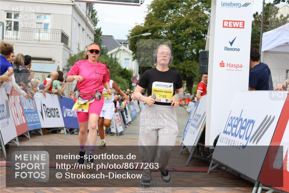 31.08.2025 - 21. Blankeneser Heldenlauf Strokosch-Dieckow http://msf.ph/oto/8677263 31.08.2025 10:33:03 Ziel 2104, 2129, 2130, 2128, 2122, 2337, 2695, 2694, 2464, 2658 meine-sportfotos.de