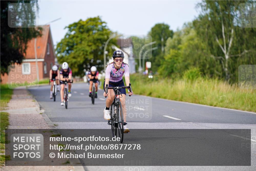 31.08.2025 - Elbe Triathlon Hamburg Michael Burmester http://msf.ph/oto/8677278 31.08.2025 10:28:11 Radfahren 799, 813, 817, 866 meine-sportfotos.de