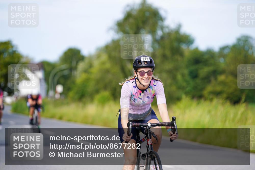 31.08.2025 - Elbe Triathlon Hamburg Michael Burmester http://msf.ph/oto/8677282 31.08.2025 10:28:13 Radfahren 799, 813, 817, 866 meine-sportfotos.de