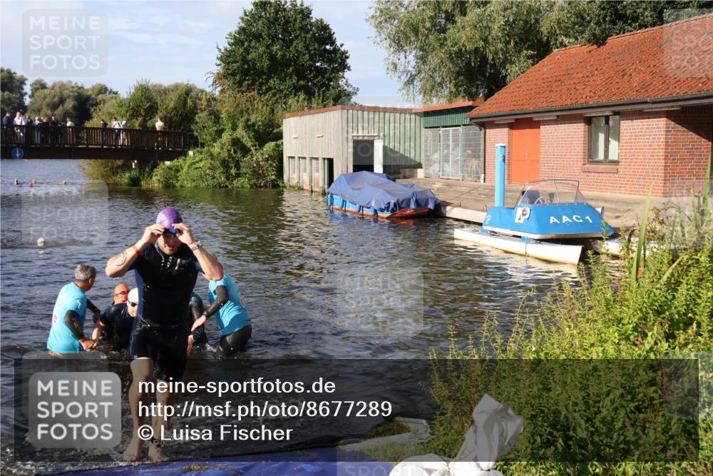 31.08.2025 - Elbe Triathlon Hamburg Luisa Fischer http://msf.ph/oto/8677289 31.08.2025 09:15:16 Schwimmen 419, 562, 567, 625, 660 meine-sportfotos.de