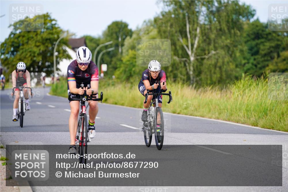 31.08.2025 - Elbe Triathlon Hamburg Michael Burmester http://msf.ph/oto/8677290 31.08.2025 10:28:14 Radfahren 799, 813, 817, 866 meine-sportfotos.de