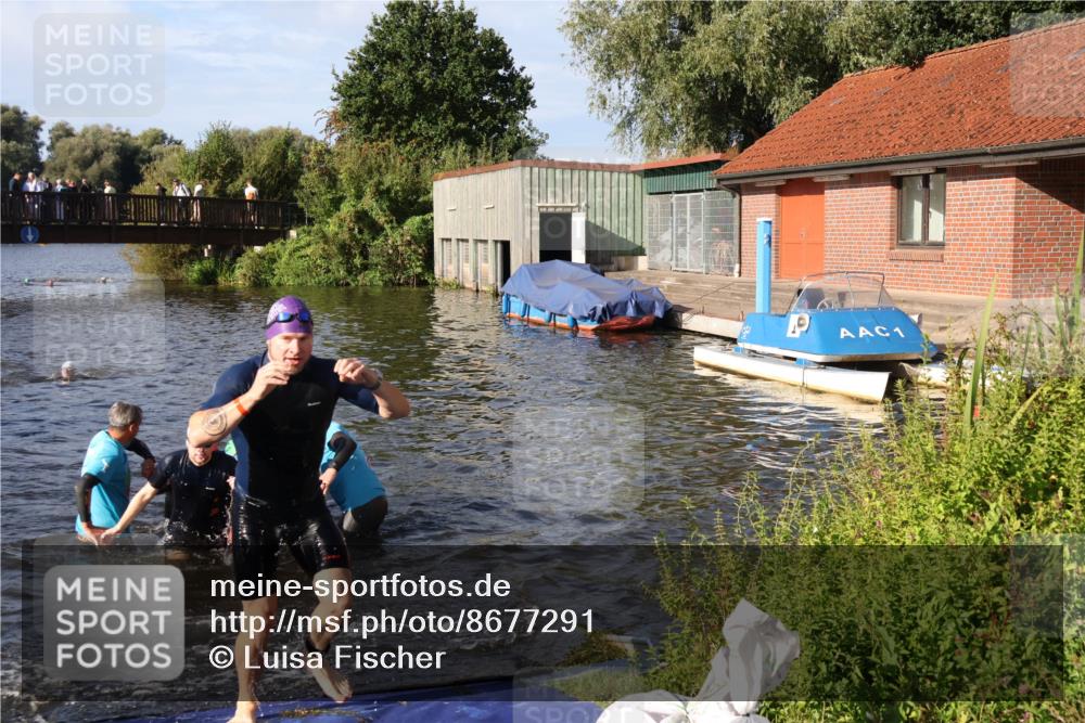 31.08.2025 - Elbe Triathlon Hamburg Luisa Fischer http://msf.ph/oto/8677291 31.08.2025 09:15:17 Schwimmen 419, 562, 567, 625, 660 meine-sportfotos.de