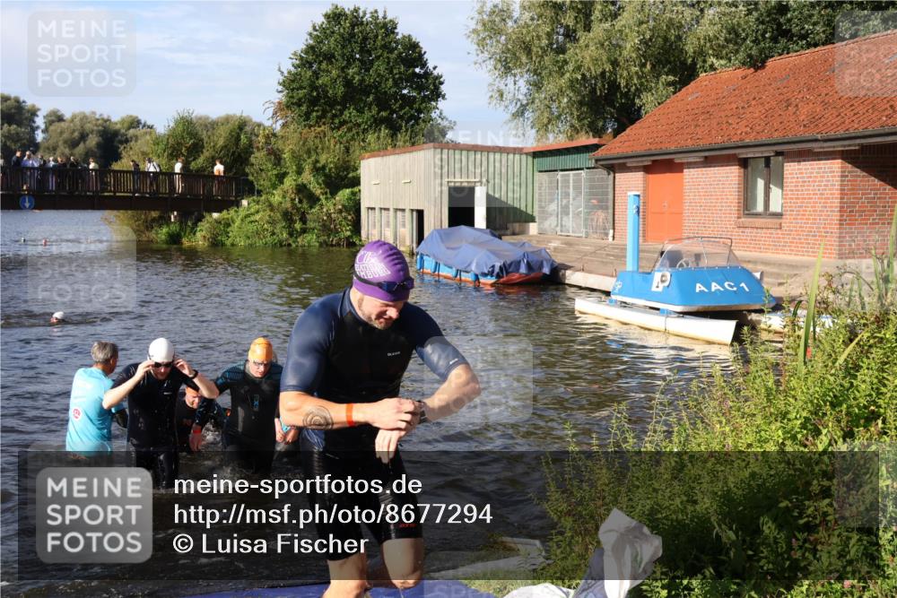 31.08.2025 - Elbe Triathlon Hamburg Luisa Fischer http://msf.ph/oto/8677294 31.08.2025 09:15:17 Schwimmen 419, 562, 567, 625, 660 meine-sportfotos.de