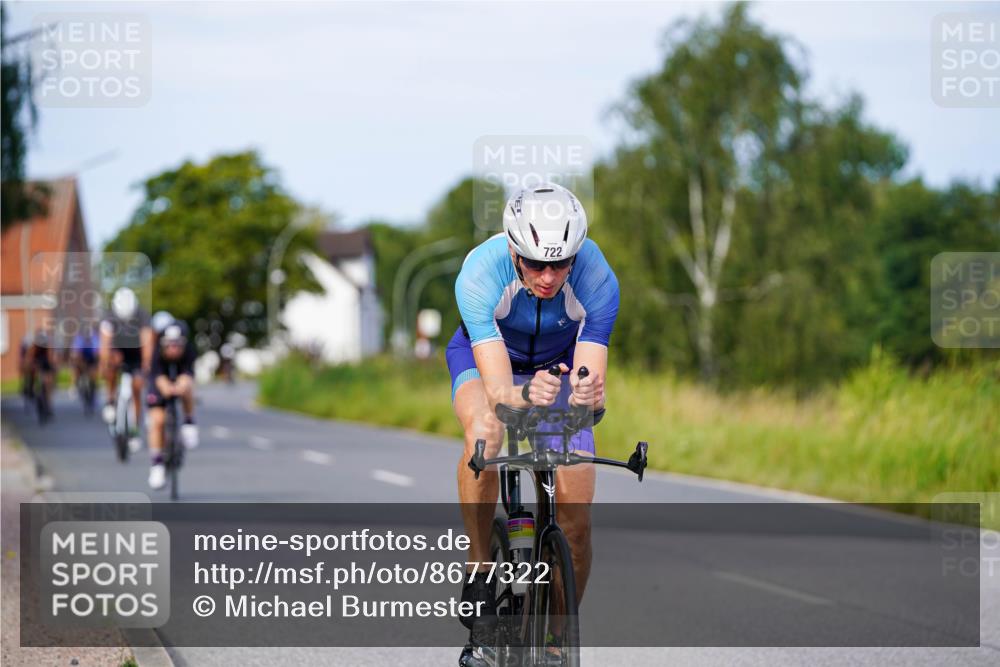 31.08.2025 - Elbe Triathlon Hamburg Michael Burmester http://msf.ph/oto/8677322 31.08.2025 10:28:29 Radfahren 673, 722, 815, 848 meine-sportfotos.de