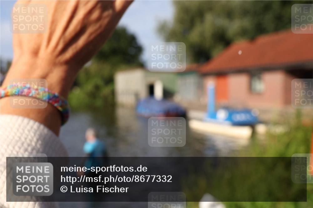 31.08.2025 - Elbe Triathlon Hamburg Luisa Fischer http://msf.ph/oto/8677332 31.08.2025 09:15:25 Schwimmen 567, 625, 660, 725 meine-sportfotos.de