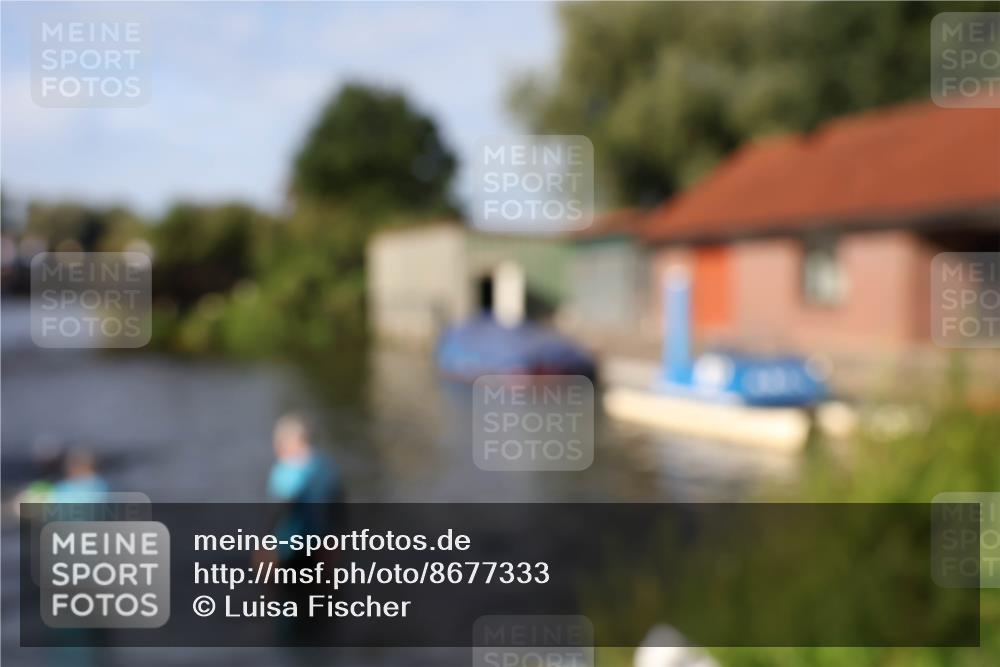 31.08.2025 - Elbe Triathlon Hamburg Luisa Fischer http://msf.ph/oto/8677333 31.08.2025 09:15:25 Schwimmen 567, 625, 660, 725 meine-sportfotos.de