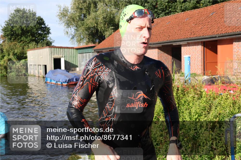 31.08.2025 - Elbe Triathlon Hamburg Luisa Fischer http://msf.ph/oto/8677341 31.08.2025 09:15:35 Schwimmen 486, 725 meine-sportfotos.de