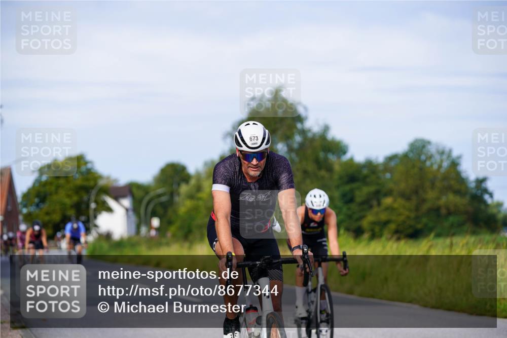 31.08.2025 - Elbe Triathlon Hamburg Michael Burmester http://msf.ph/oto/8677344 31.08.2025 10:28:33 Radfahren 673, 748, 789, 815, 848, 876 meine-sportfotos.de