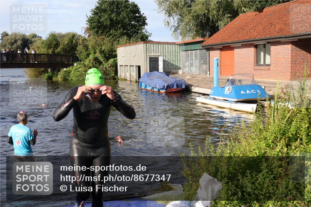 31.08.2025 - Elbe Triathlon Hamburg Luisa Fischer http://msf.ph/oto/8677347 31.08.2025 09:16:14 Schwimmen 678, 743 meine-sportfotos.de