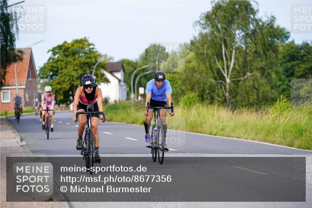 31.08.2025 - Elbe Triathlon Hamburg Michael Burmester http://msf.ph/oto/8677356 31.08.2025 10:28:36 Radfahren 673, 748, 789, 848, 876, 913, 1123 meine-sportfotos.de