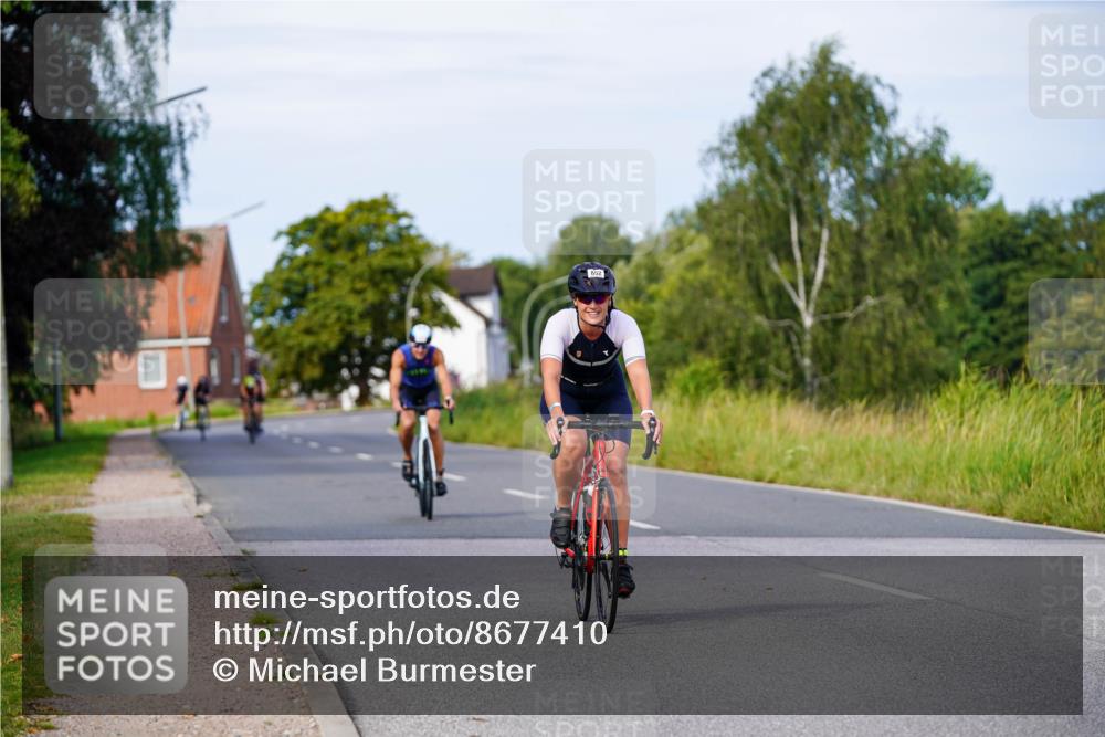 31.08.2025 - Elbe Triathlon Hamburg Michael Burmester http://msf.ph/oto/8677410 31.08.2025 10:28:46 Radfahren 701, 852, 991, 1219 meine-sportfotos.de