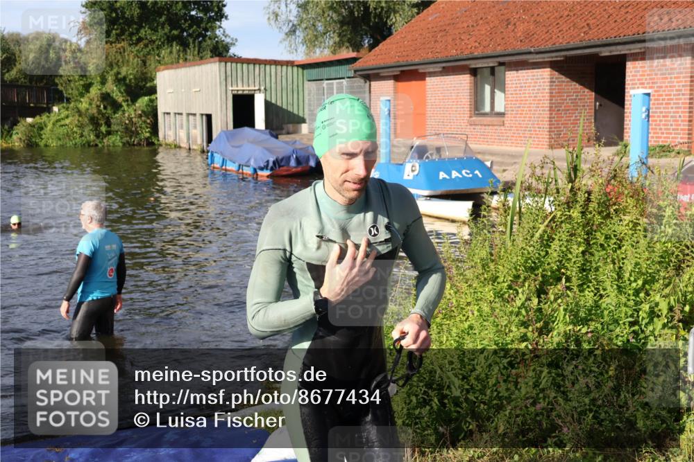 31.08.2025 - Elbe Triathlon Hamburg Luisa Fischer http://msf.ph/oto/8677434 31.08.2025 09:16:42 Schwimmen 606 meine-sportfotos.de