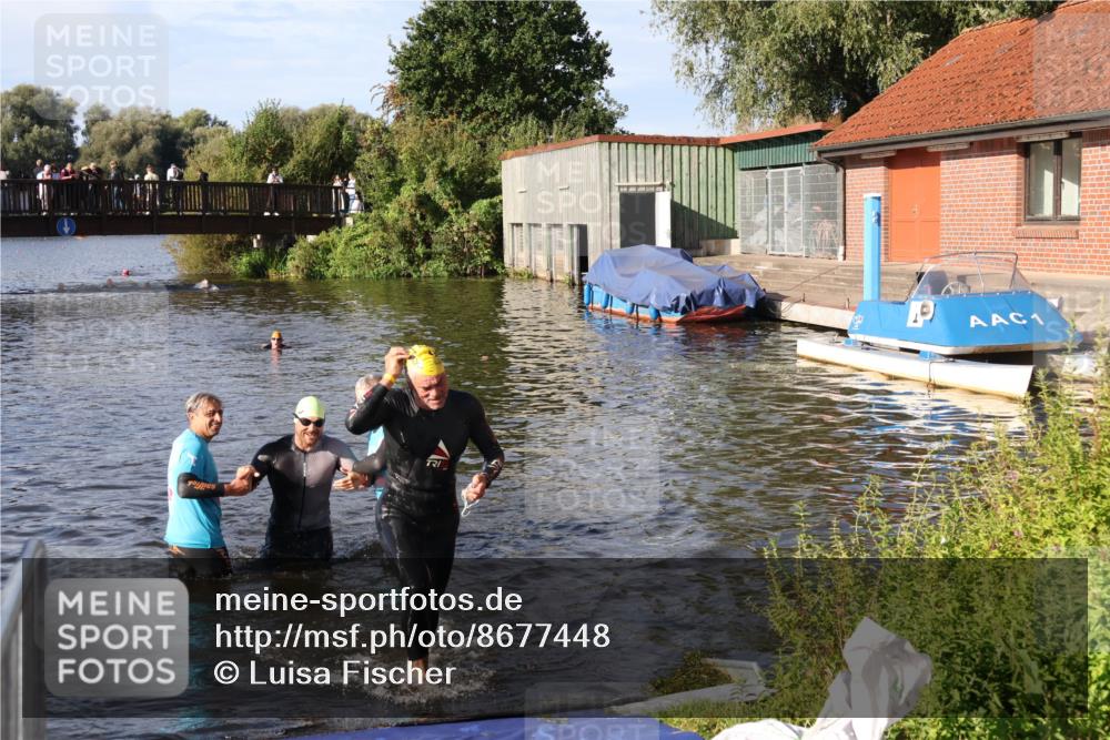 31.08.2025 - Elbe Triathlon Hamburg Luisa Fischer http://msf.ph/oto/8677448 31.08.2025 09:16:57 Schwimmen 569, 773 meine-sportfotos.de