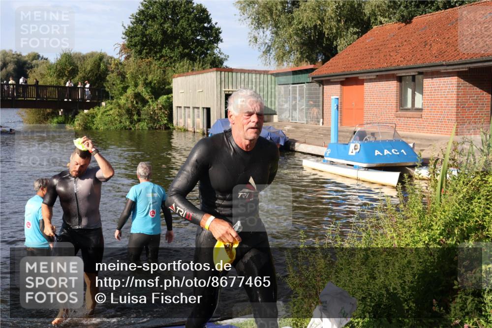 31.08.2025 - Elbe Triathlon Hamburg Luisa Fischer http://msf.ph/oto/8677465 31.08.2025 09:17:00 Schwimmen 569, 773 meine-sportfotos.de