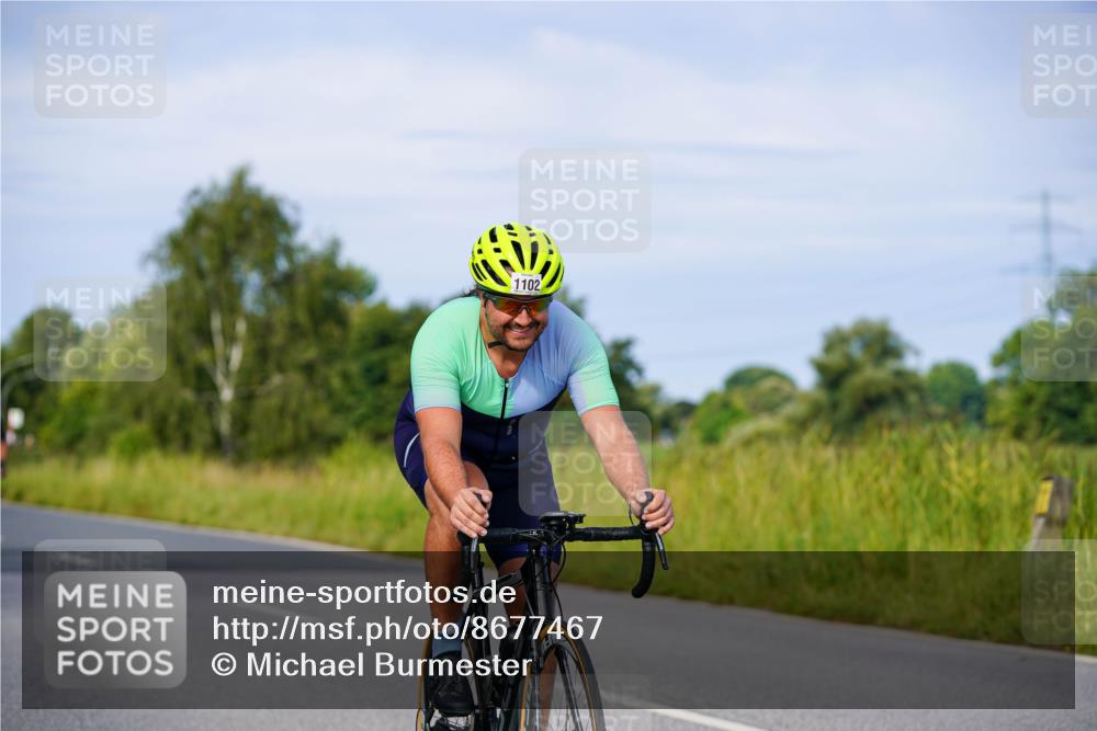 31.08.2025 - Elbe Triathlon Hamburg Michael Burmester http://msf.ph/oto/8677467 31.08.2025 10:29:19 Radfahren 837, 1102, 1183, 1196 meine-sportfotos.de