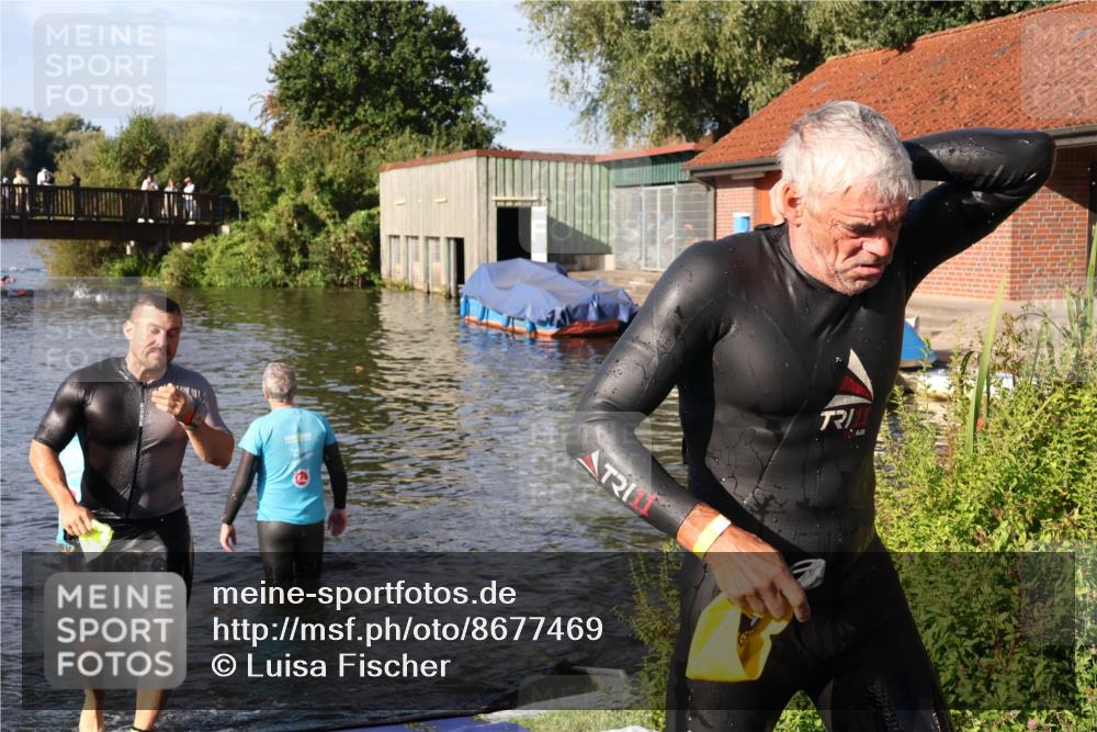31.08.2025 - Elbe Triathlon Hamburg Luisa Fischer http://msf.ph/oto/8677469 31.08.2025 09:17:01 Schwimmen 569, 773 meine-sportfotos.de
